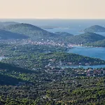 Lovely In Mrljane