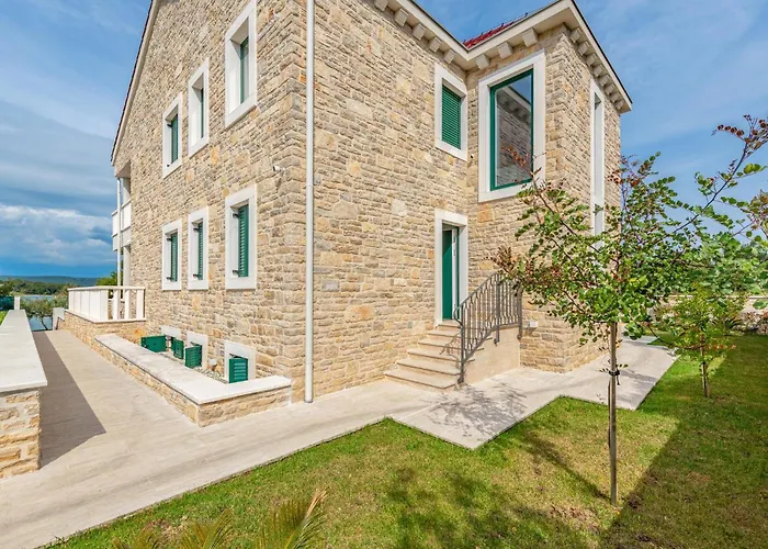 Awesome In 아파트 Mrljane