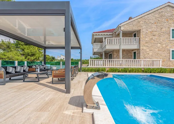 아파트 Awesome In Mrljane