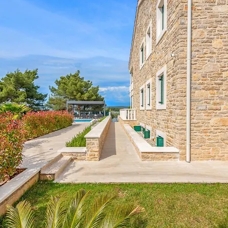 Apartman Awesome In Mrljane