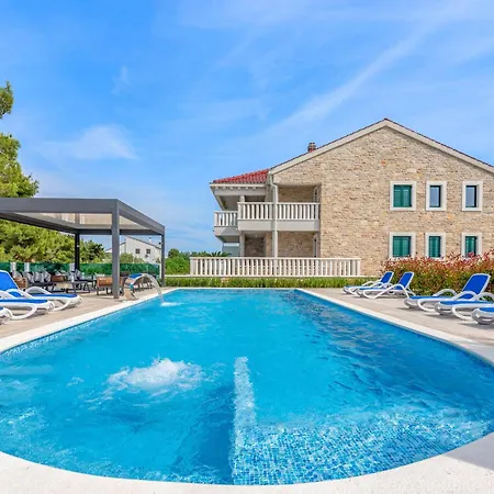 Awesome In Apartman *